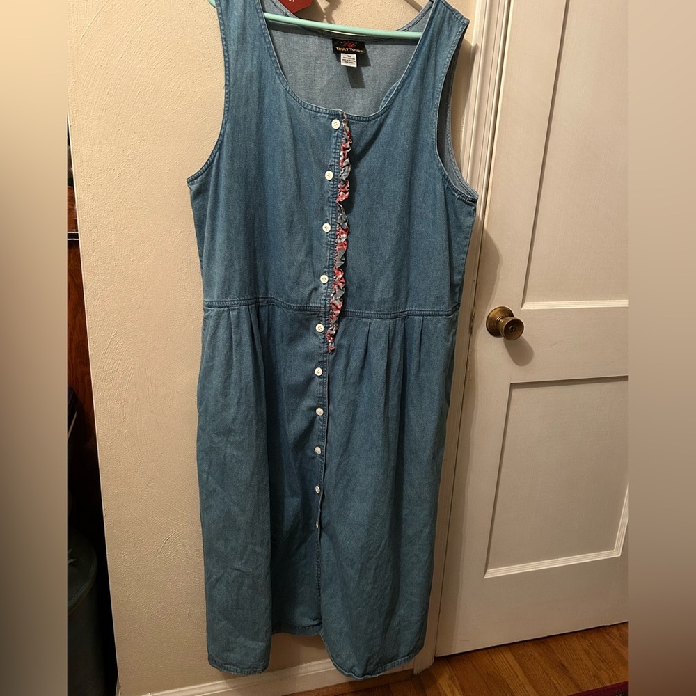 Blue Denim Sleeveless Button-Front Midi Dress Jumper size 18W. 15” gathered trim